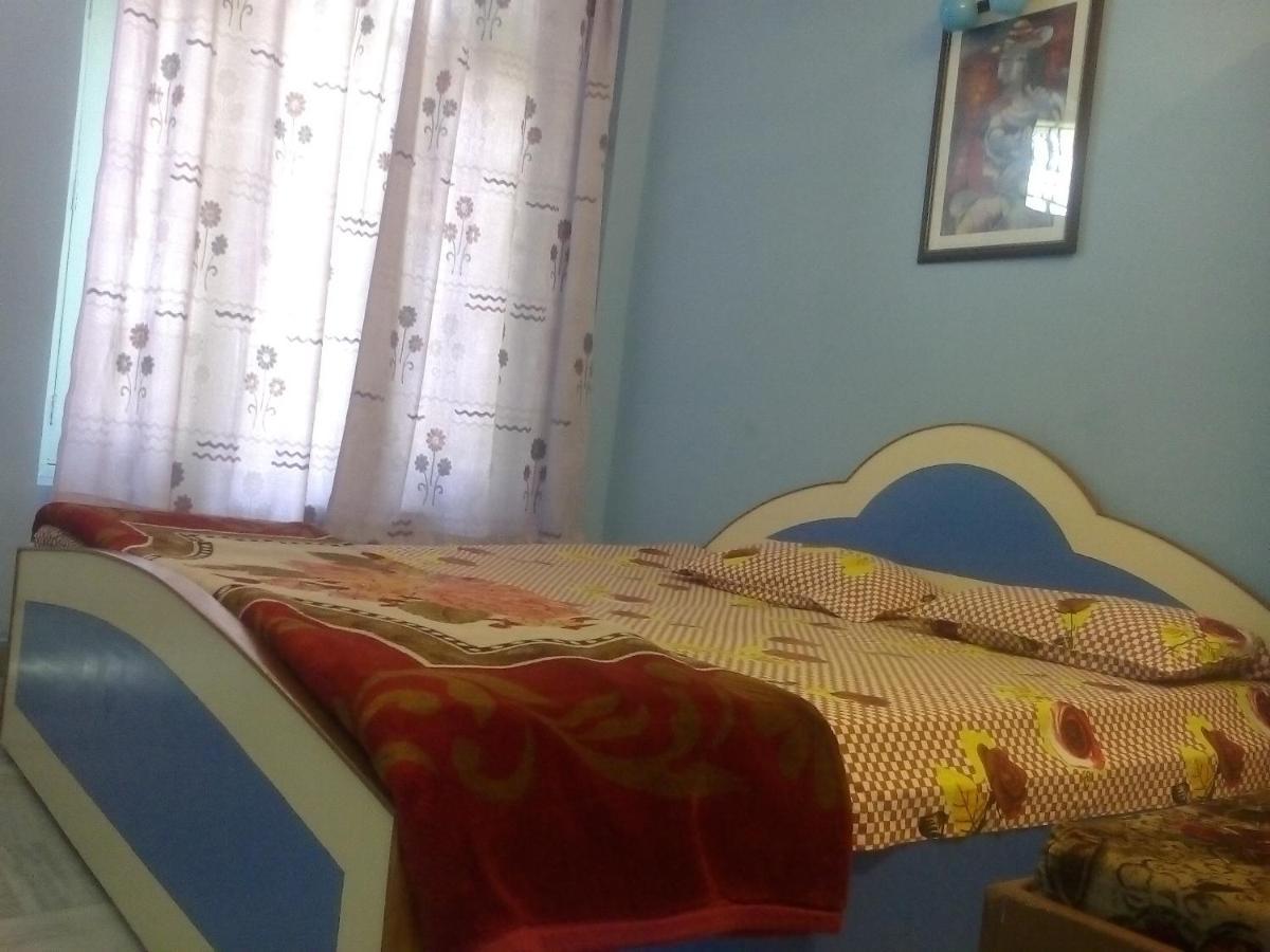 Hotel Surya Laxman Jhula ริชิเคช ห้อง รูปภาพ