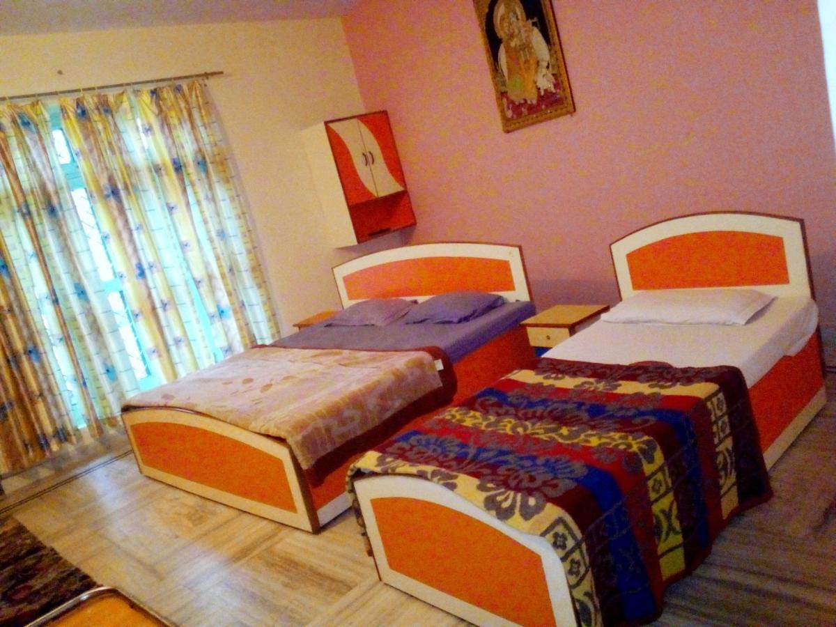 Hotel Surya Laxman Jhula ริชิเคช ภายนอก รูปภาพ
