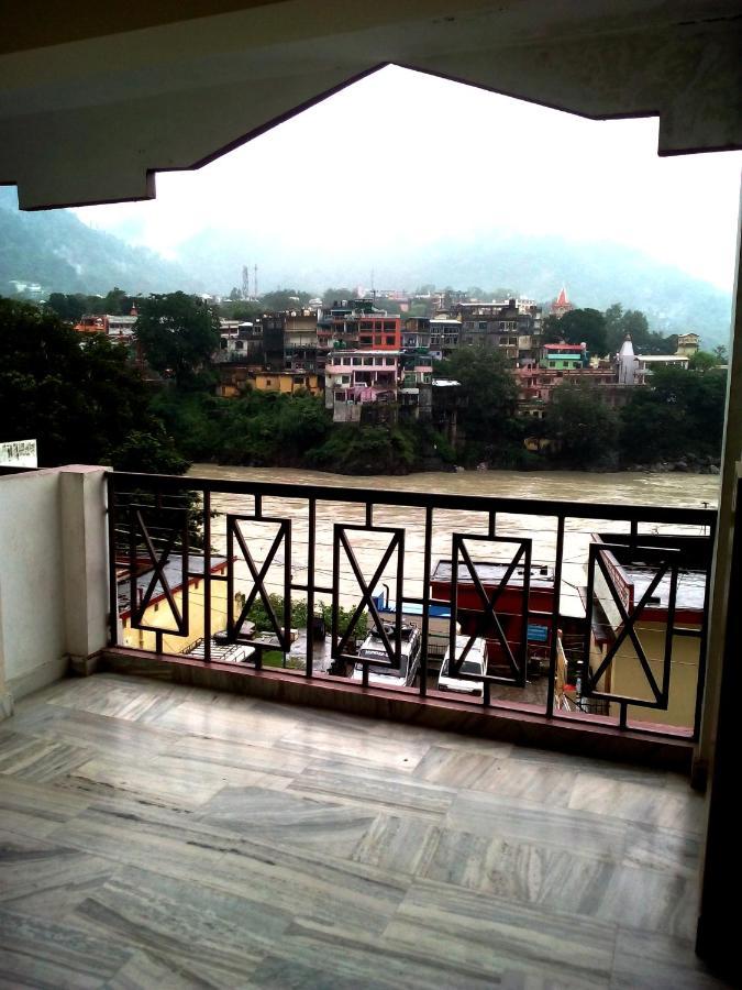 Hotel Surya Laxman Jhula ริชิเคช ภายนอก รูปภาพ