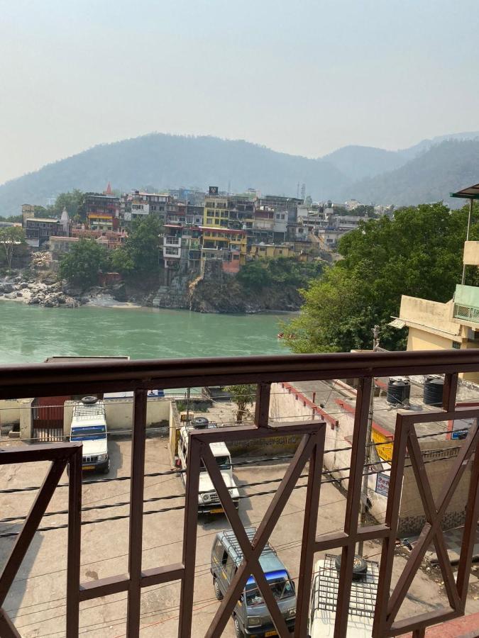Hotel Surya Laxman Jhula ริชิเคช ภายนอก รูปภาพ