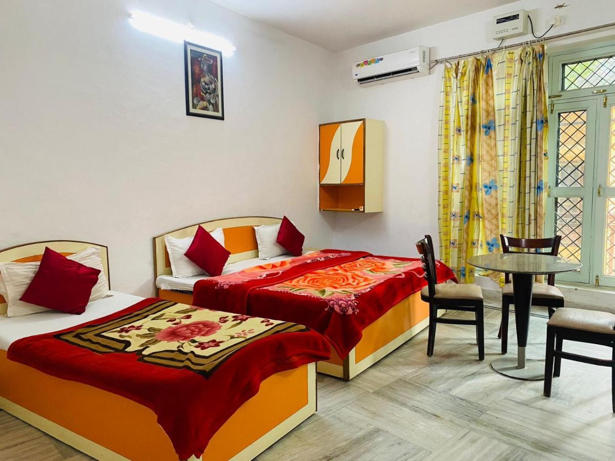 Hotel Surya Laxman Jhula ริชิเคช ภายนอก รูปภาพ