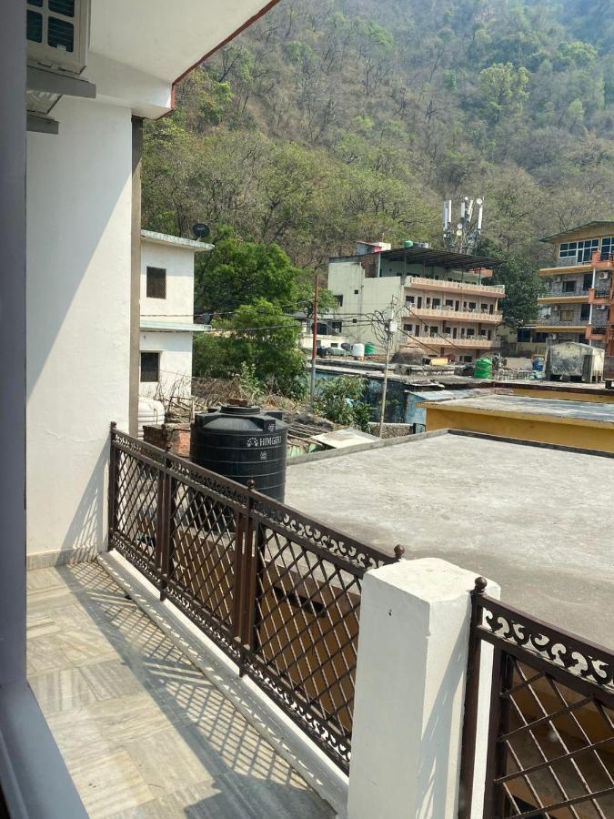 Hotel Surya Laxman Jhula ริชิเคช ภายนอก รูปภาพ