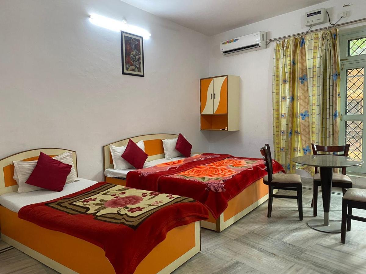 Hotel Surya Laxman Jhula ริชิเคช ภายนอก รูปภาพ
