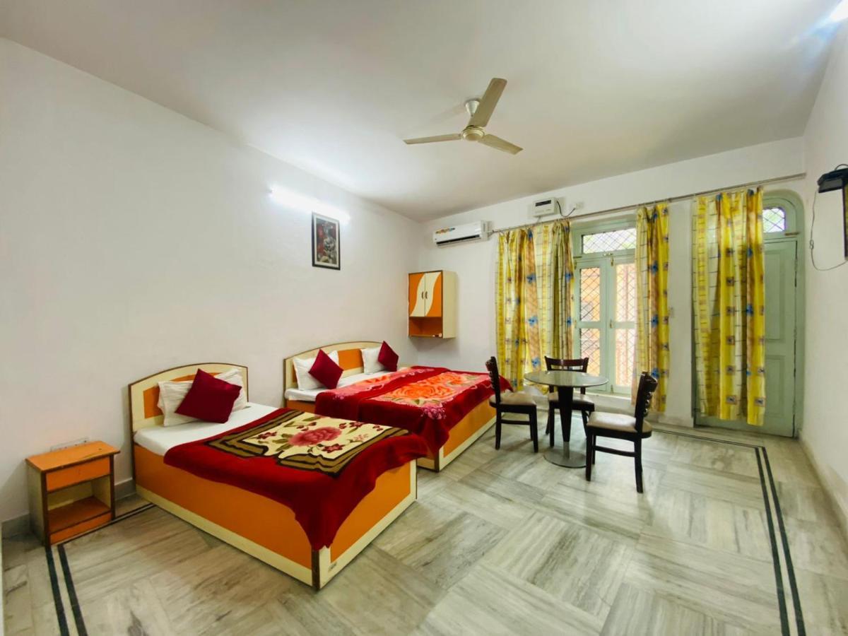Hotel Surya Laxman Jhula ริชิเคช ภายนอก รูปภาพ